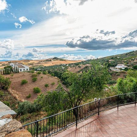Awesome Home In Antequera With Wifi Bagian luar foto