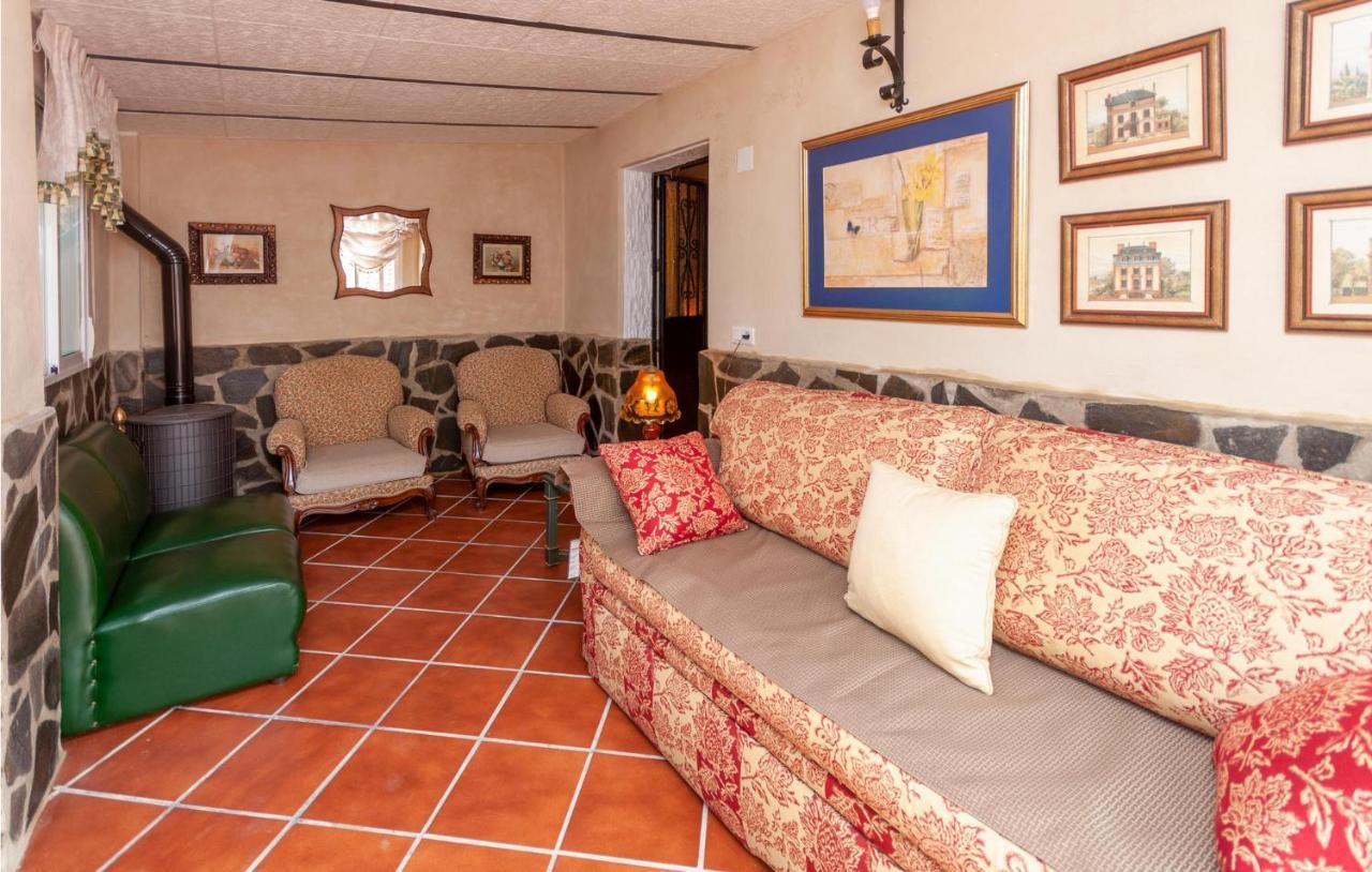 Awesome Home In Antequera With Wifi Bagian luar foto