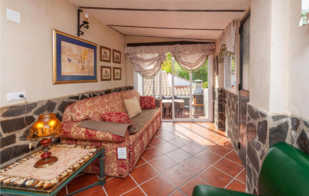Awesome Home In Antequera With Wifi Bagian luar foto