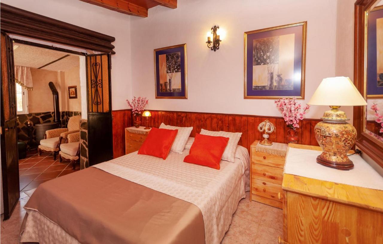 Awesome Home In Antequera With Wifi Bagian luar foto