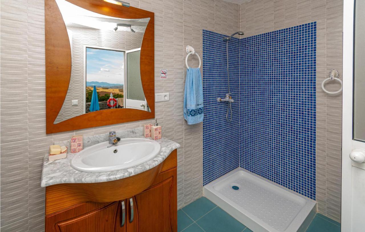 Awesome Home In Antequera With Wifi Bagian luar foto